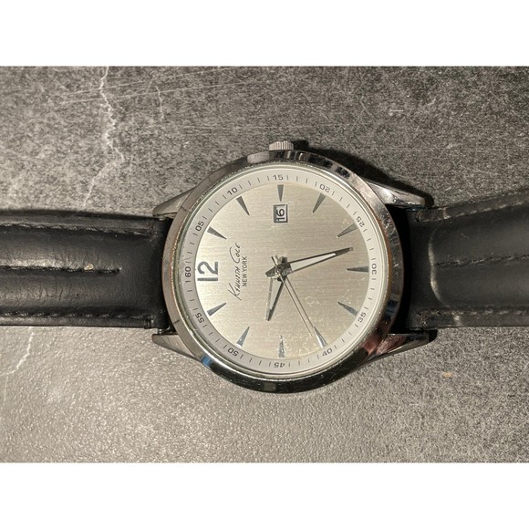 Mens Black Leather Kenneth Cole Watch - New Battery - Picture 4 of 5